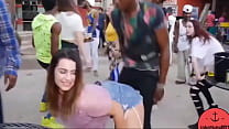 Girls twerking and grinding in daylight in fest
